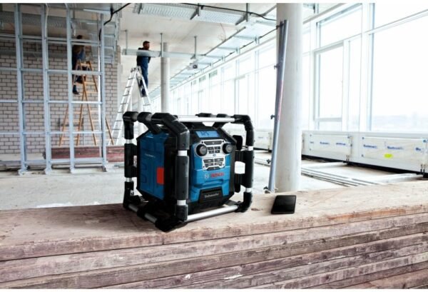 61aDGjpAMfL._AC_SL1000_ BOSCH GPB18V-5CN 18V Jobsite Radio with Bluetooth® 5.0 and Power Station
